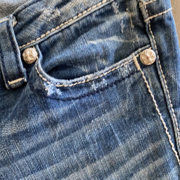 Miss Me Jean’s - Picture 4 of 8